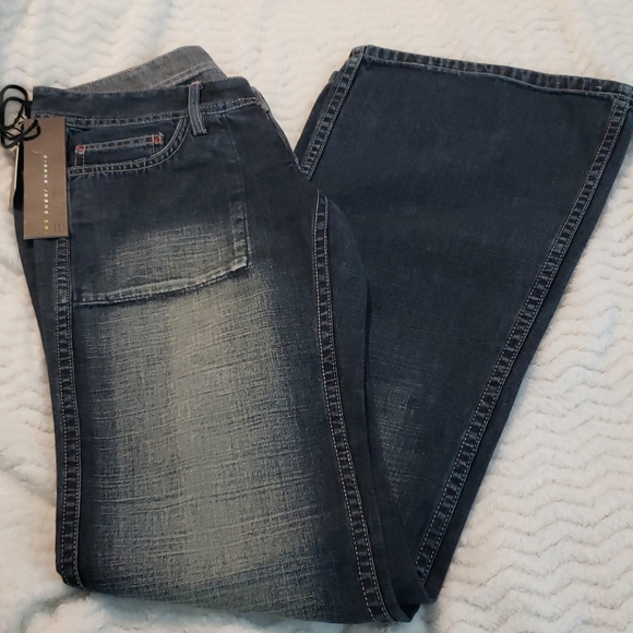 Q-GENE RAVE Low Rise Flare Leg Women's Jeans - Picture 3 of 16